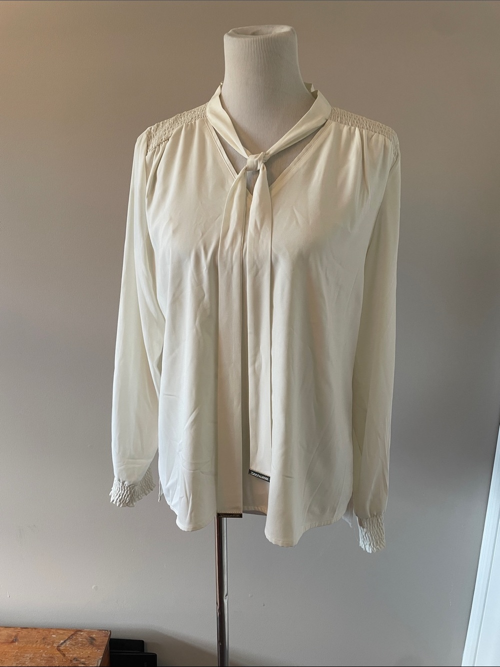 Tommy Hilfiger Cream Tie-Neck Long Sleeve Blouse